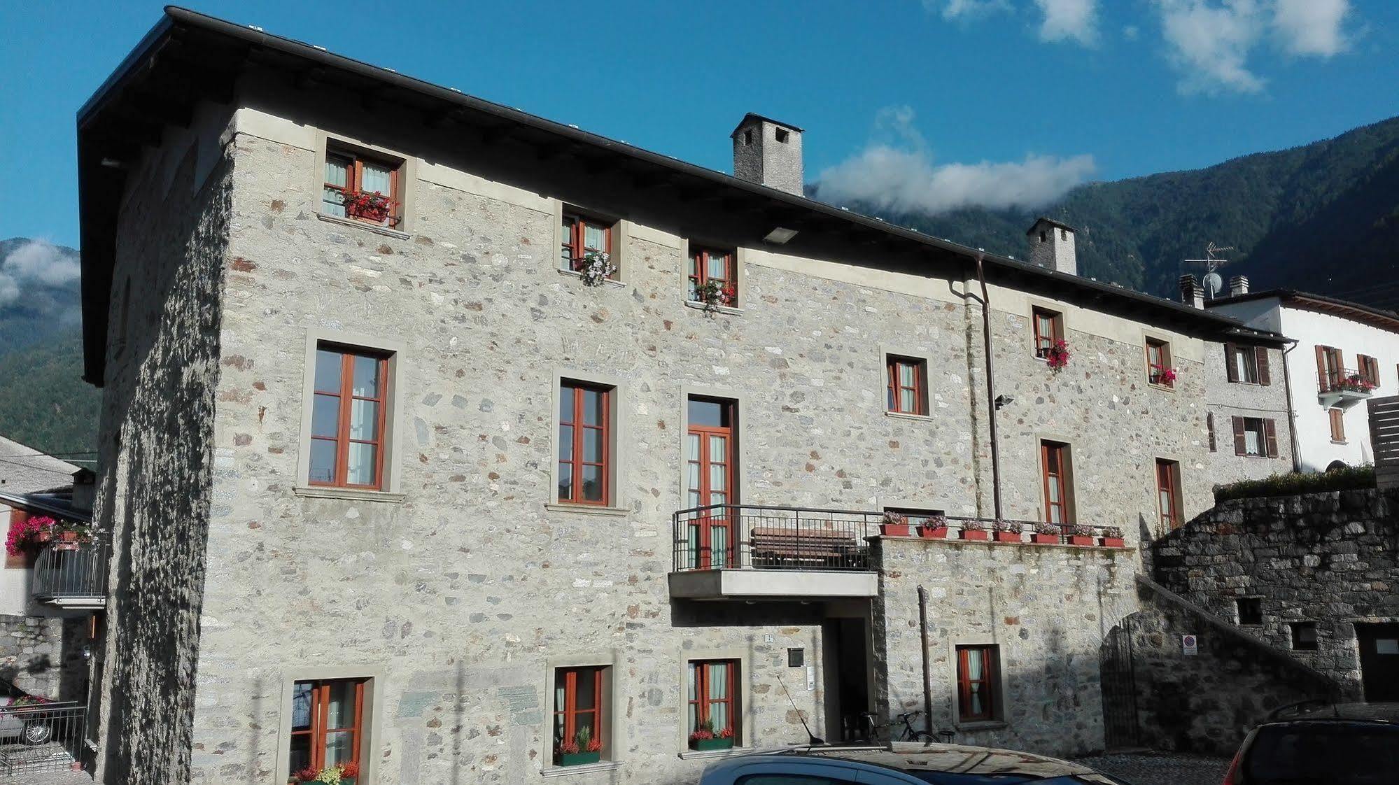 Il Seicento Aparthotel Sernio Exterior foto